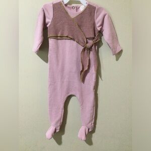 EUC baby girl footie 9m